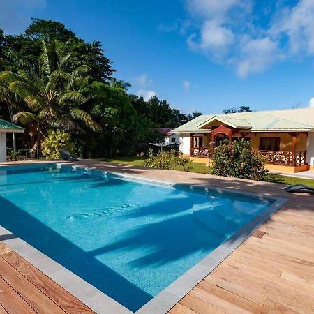 Jms Ventures Guesthouse - Private Pool La Digue Exterior photo